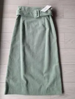 【新品未使用】ミラオーウェン　スカート