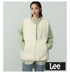Lee リバーシブル フリースベスト アイボリー　Sサイズ