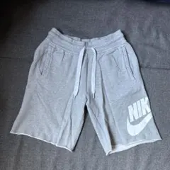 NIKE グレー スウェットハーフパンツ