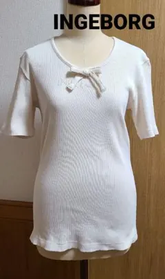 INGEBORG インゲボルグ リボン クリーム色 Tシャツ