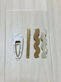 ヘアピン4個セット - ホワイト・ゴールド・ベージュ