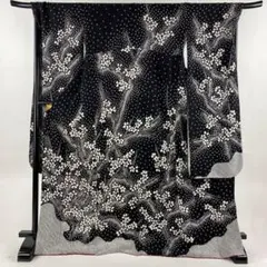 黒地 総絞り 枝梅 振袖のサムネイル