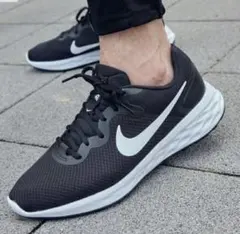 送料無料 NIKEナイキ レボリューション 6 ネクスト　5回着用のみ　美品