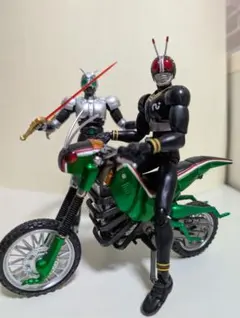 BANDAI バトルホッパー シャドームーン仮面ライダー2体セット - メルカリ