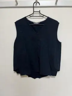 ノースリーブブラウスとパンツセットアップのサムネイル