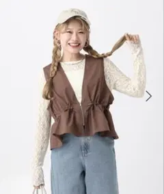 新品未使用♡ゆきは企画 ギャザー2WAYベスト ブラウン - メルカリ