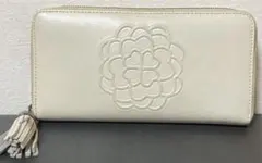 Folli Follie エンボスクローバー長財布のサムネイル