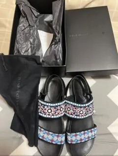 グレースコンチネンタル サンダル　ビーズ