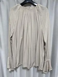 Mila Owen ドット柄フリル袖ブラウス