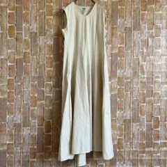 UNIQLO Theory コラボ ロングワンピース ノースリーブ ベージュ M