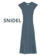 ぽ*よ様 SNIDEL フロントボタン ニット ワンピース ターコイズ ノースリ