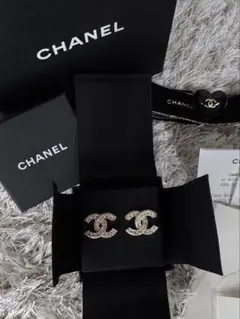 CHANELシャネル ピアス CCマーク ラインストーンピアス
