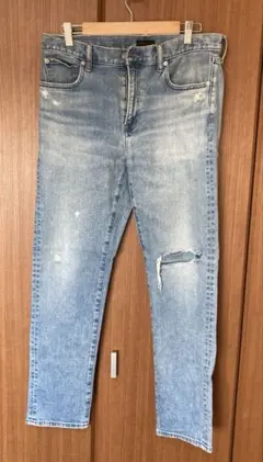 UNIQLO JEANS ライトブルーダメージデニム