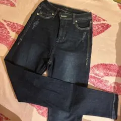 Item thumbnail for item fbe4090f-c681-4a6c-9d5a-3e282ee93c16