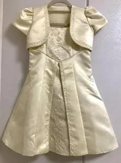 キッズ110 フォーマルドレス　ワンピース　クリーム色