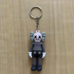 【正規品】KAWS originalfake フィギュア　キーホルダー カウズ キーホルダー オリジナルフェイク kaws Amazon.co.jp