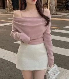 オフショルダートップス