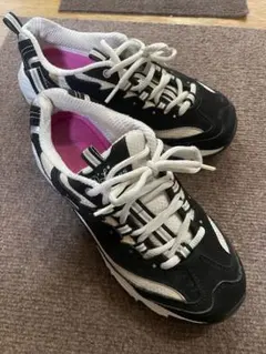 極美品SKECHERS D