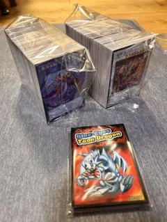 【遊戯王まとめ売り】ビヨンド・ザ・ブレイブ　4箱分のノーマルカードとスリーブ付きのサムネイル