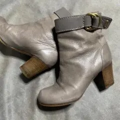 Item thumbnail for item 2239af06-f2a9-4316-b71f-7521140fa342