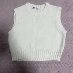 ZARA ホワイト ニットベスト S