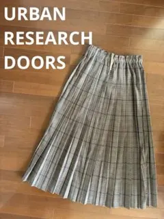 URBAN RESEARCH DOORS チェック柄プリーツスカート