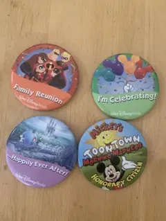 カルフォルニアディズニーランド非売品　缶バッヂ　ミッキー