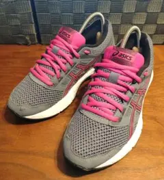 asics ランニングシューズ グレー/ピンク22.5cm