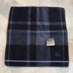 新品　未使用　バーバリー　BURBERRY チェック柄　タオルハンカチ　ネイビー