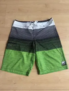 【美品】O'NEILL スイムパンツ ショートパンツ　水着のサムネイル