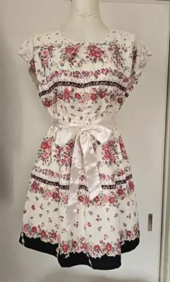 ロディスポット　ワンピース　花柄　半袖ワンピース　Mサイズ