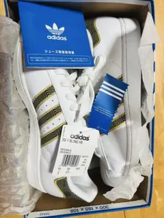 adidas Superstar ホワイト/ゴールド