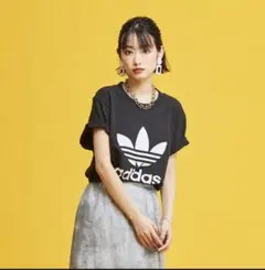 adidas originals Tシャツ　タグ付き