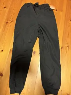 GU ブラック 黒 ロングパンツ 140サイズ