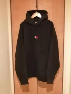 TOMMY JEANSトミージーンズ　ブラック パーカー　黒　異素材パーカー　M