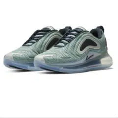 NIKE ナイキ エアマックス 720シルバー　23.5