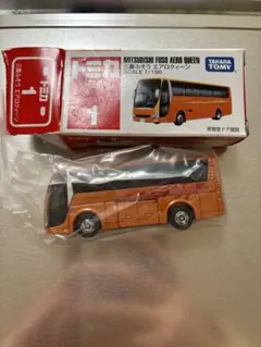 タカラトミー トミカ　三菱ふそうエアロクイーン ミニカー 1/156