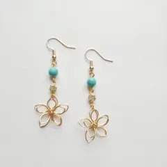 №926・フラワーピアス