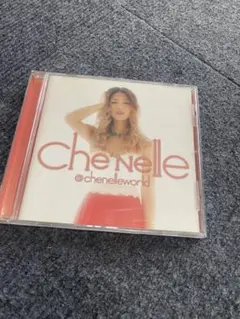 Chenelle @chenelleworld