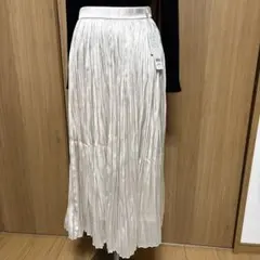 ホワイト プリーツ ロングスカート　ベルメゾンのサムネイル