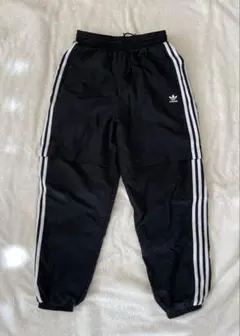 adidas ブラックジャージパンツ Lサイズ 3本ライン　ナイロン　シャカパン