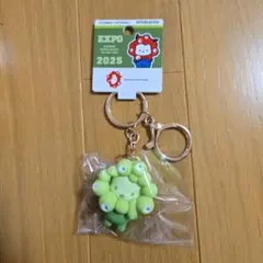 サンリオ　ミャクミャク 立体マスコット推しカラー　ポチャッコ