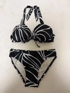 INLET 花柄セパレートビキニ ブラック/ホワイト