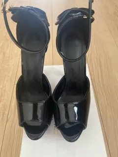 ◎値下げ　黒 エナメル オープントゥ ハイヒール
