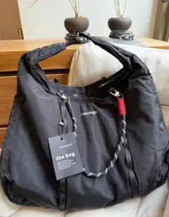 Topologie Cloud Hobo Medium黒ストラップ付