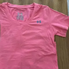 UNDER ARMOUR チャージドコットン Tシャツ ピンクのサムネイル