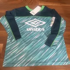 新品　umbro 2way サッカーウェア