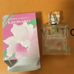 美品】ナオミキャンベル EXULT オードトワレ 50ml レディース香水