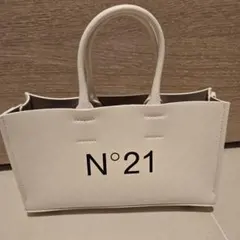 Item thumbnail for item e762dbbf-7658-4d39-8931-78e4f18fc771