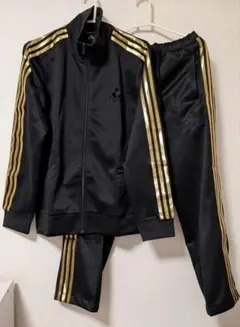 アディダス adidas セットアップ ジャージ S 上下 黒 金 ゴールド